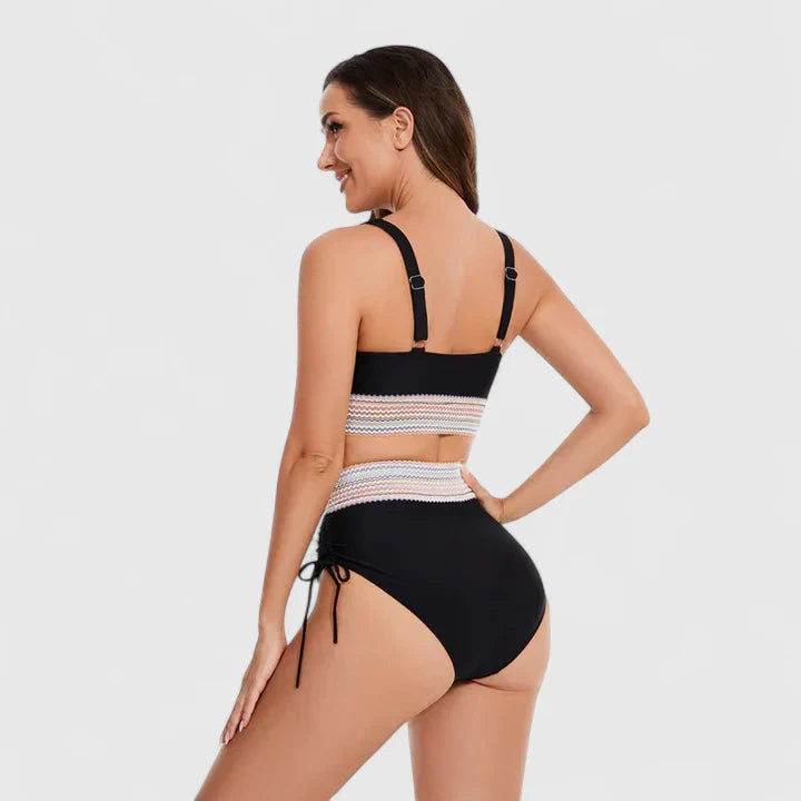 Dwuczęściowe damskie bikini z wysokim stanem i kontrastowymi detalami