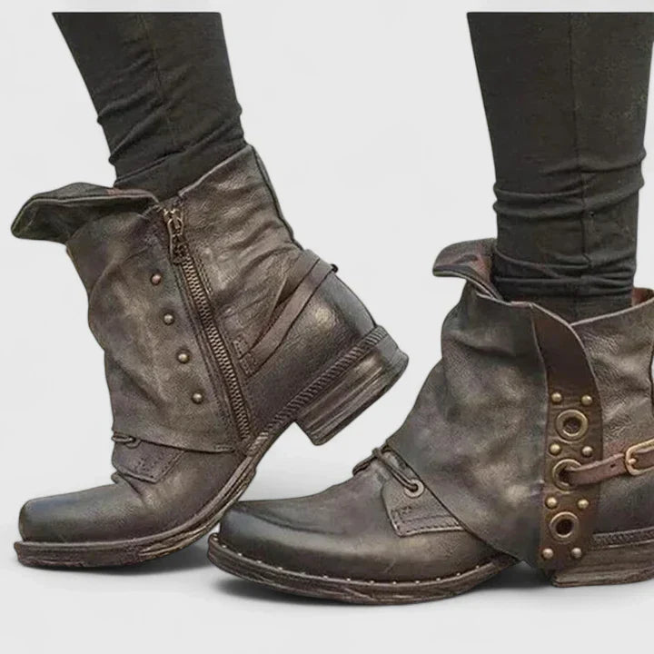 Damskie botki w stylu vintage z ozdobną klamrą - Brązowy